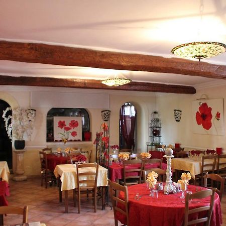 Le Provencal Hotel Aups Bagian luar foto